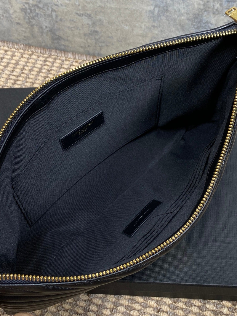 Y51 clutch bags